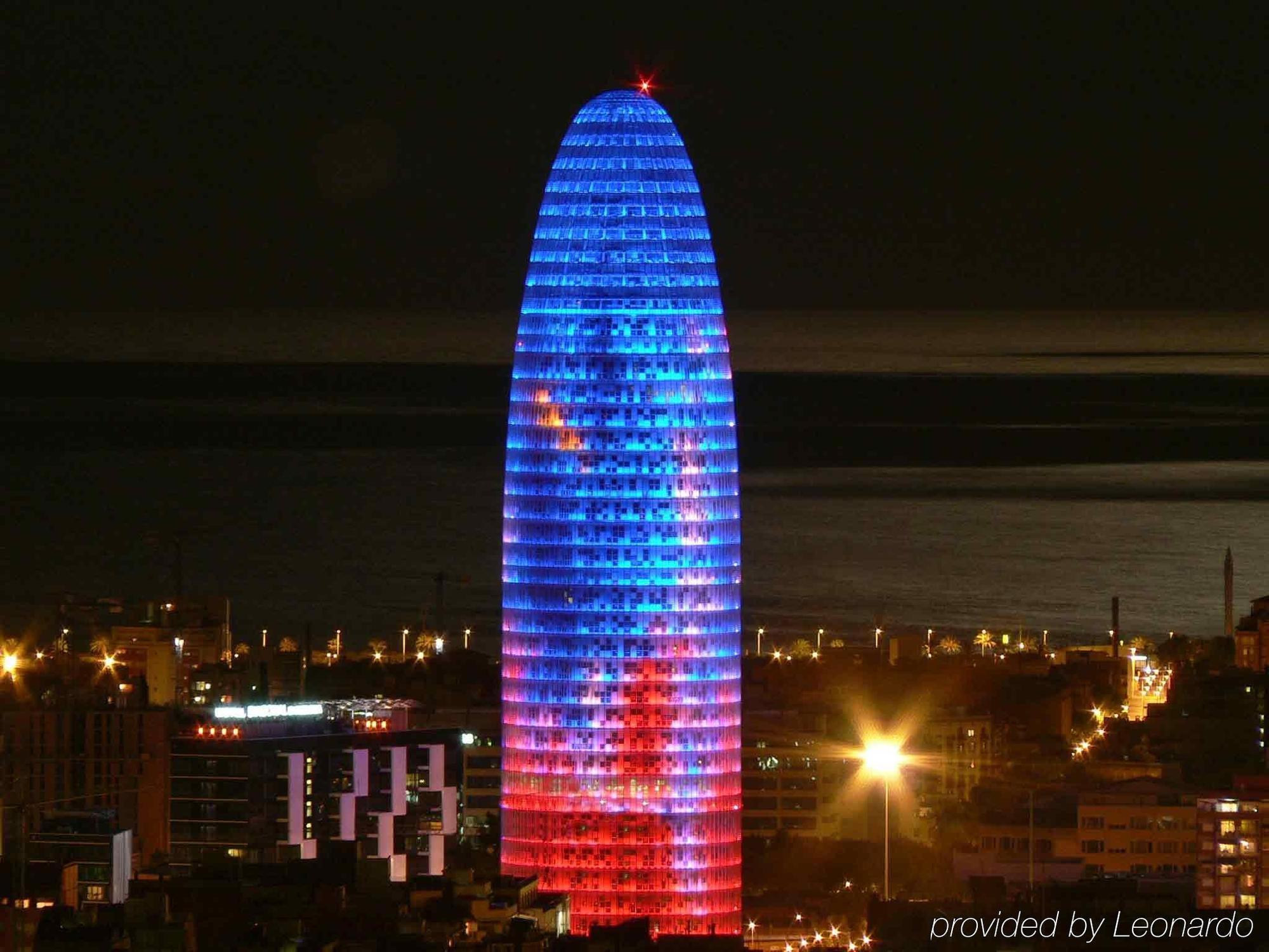 Hotel Ibis Barcelona Molins De Rei Esterno foto